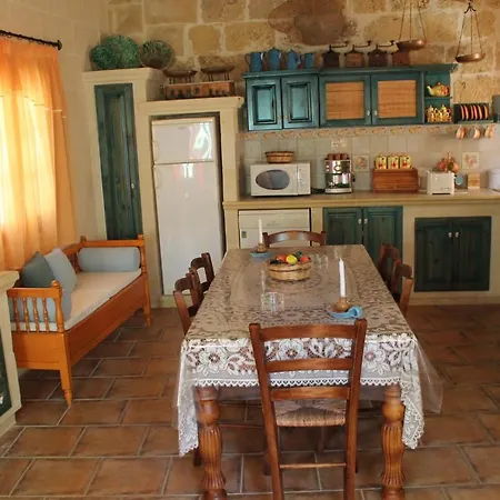 Ta' Sant' Antnin Farmhouse Gharb  Exterior photo
