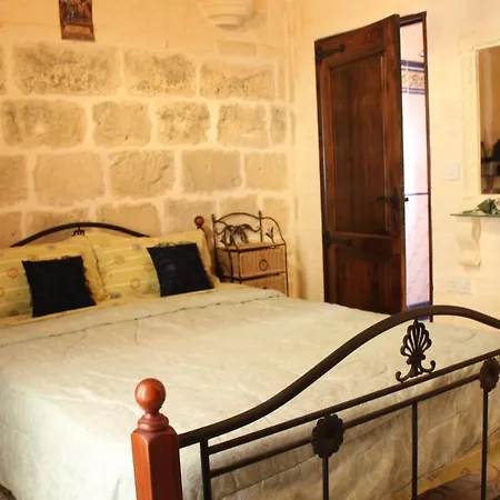 Ta' Sant' Antnin Farmhouse Gharb  Exterior photo